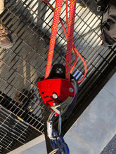 Load image into Gallery viewer, Petzl MAESTRO L
