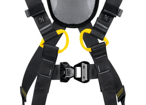 Close-up on buckles of Petzl Newton Fast harness Width="1200" Height="861"