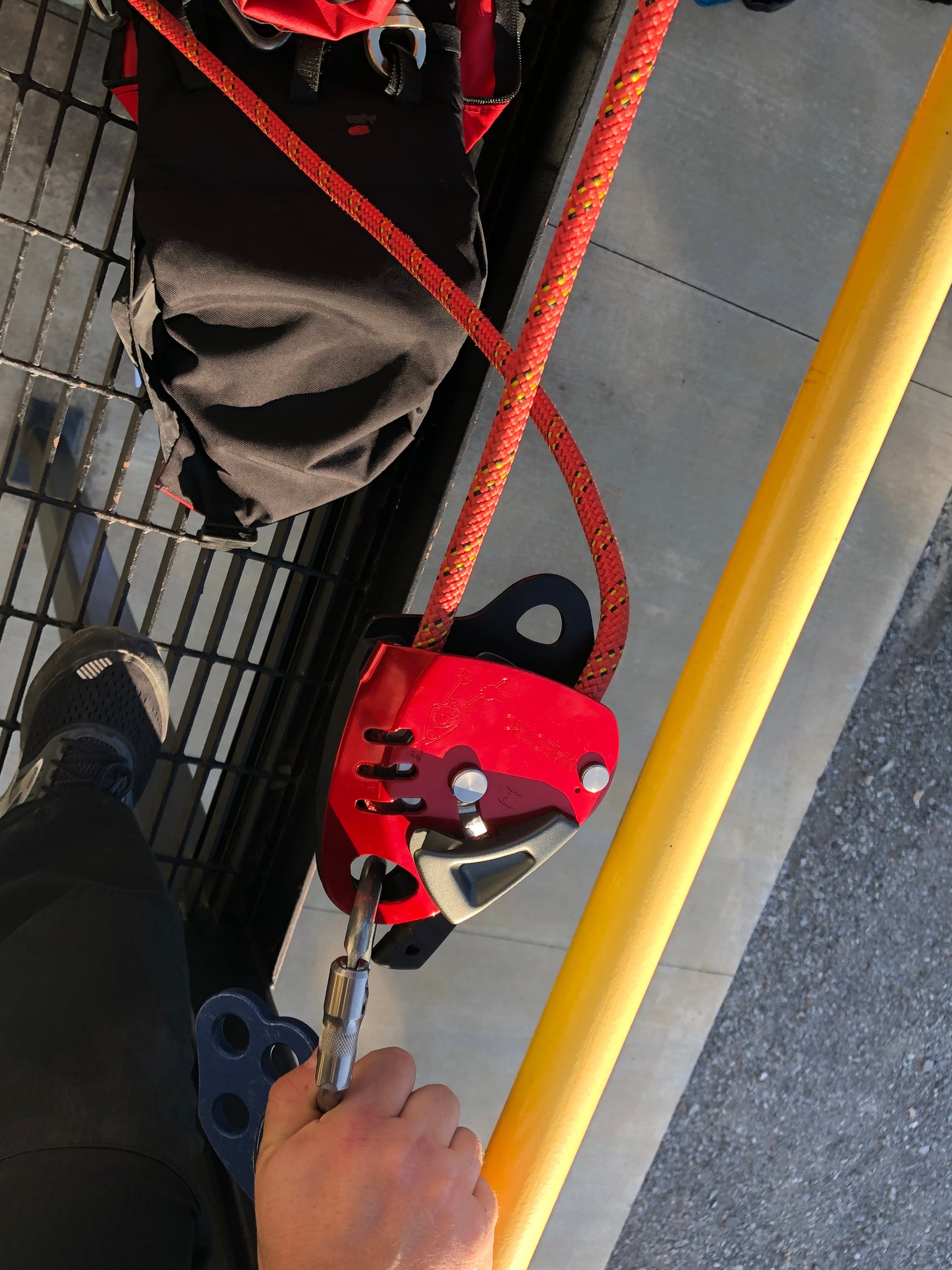 Petzl Maestro Large 2 Rescue Descender – Rescuegearpro