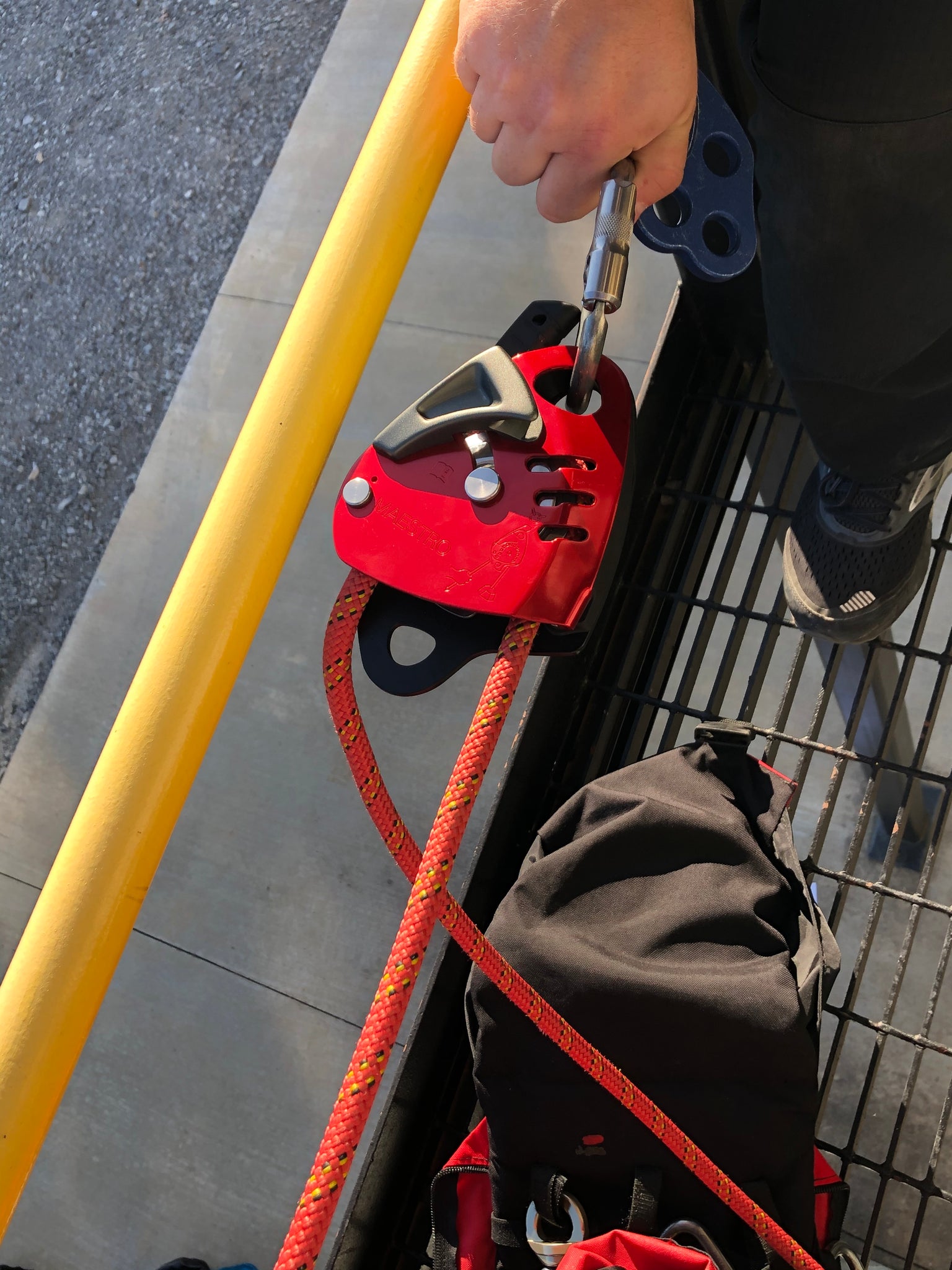 Petzl Maestro Large 2 Rescue Descender – Rescuegearpro